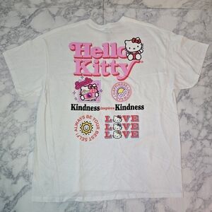 Hello Kitty Graphic Tee Pink and White Short Sleeve Top XL NWOT